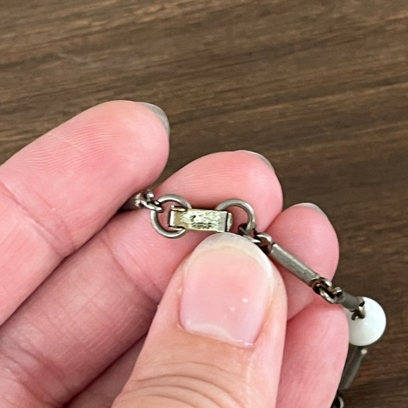 Trifari 1950s Poured Milk Glass Camilla Flower Necklace - Picture 5 of 5